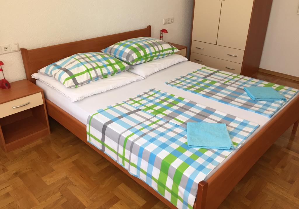 Apartments Dumancic Биоград на Мору Екстериор снимка