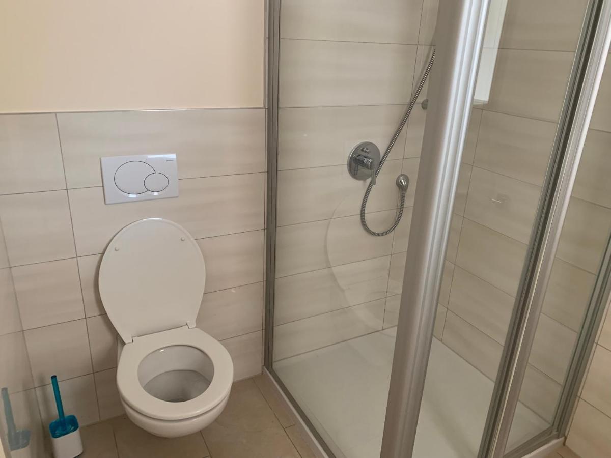 Apartments Dumancic Биоград на Мору Екстериор снимка