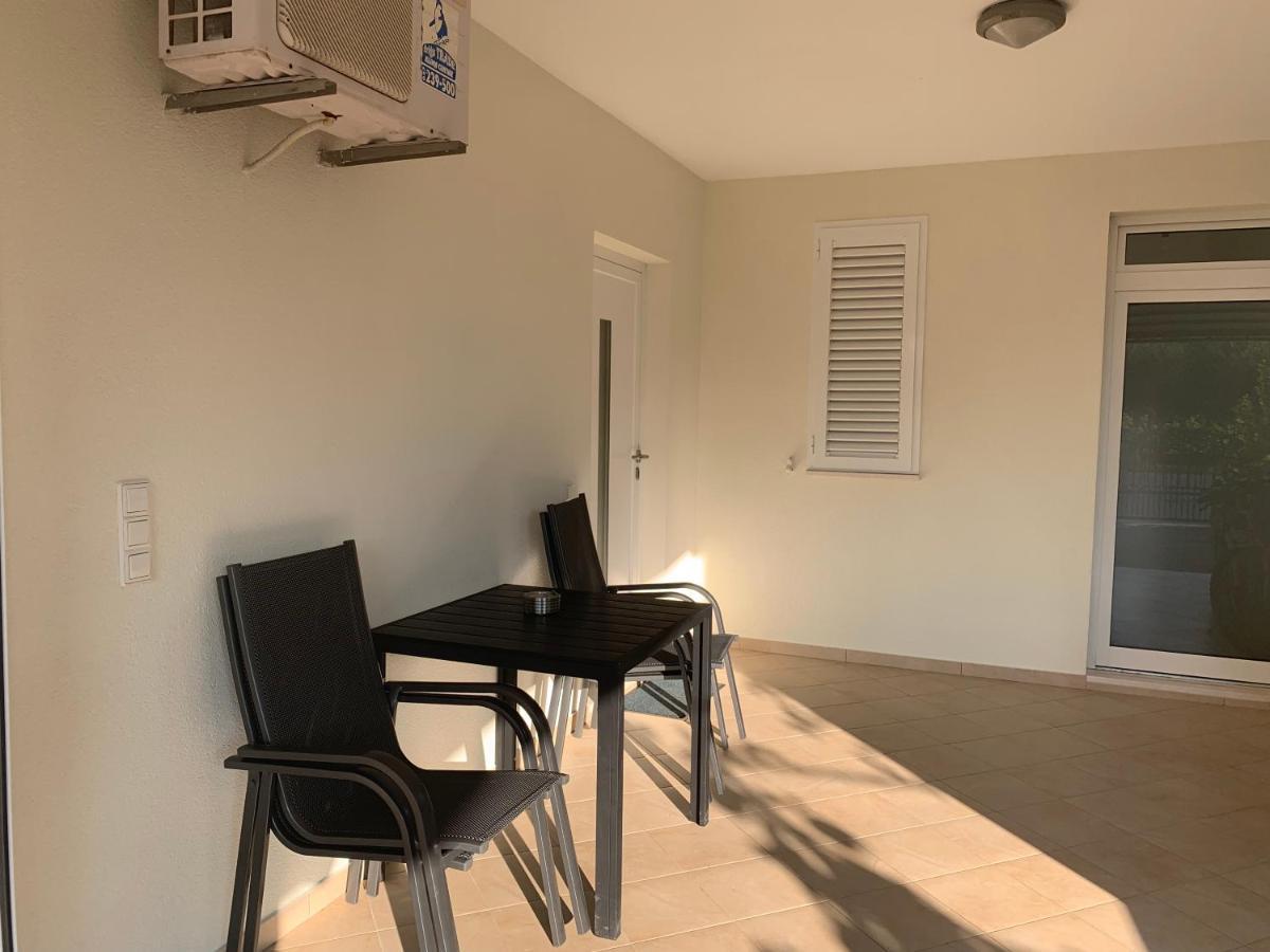 Apartments Dumancic Биоград на Мору Екстериор снимка