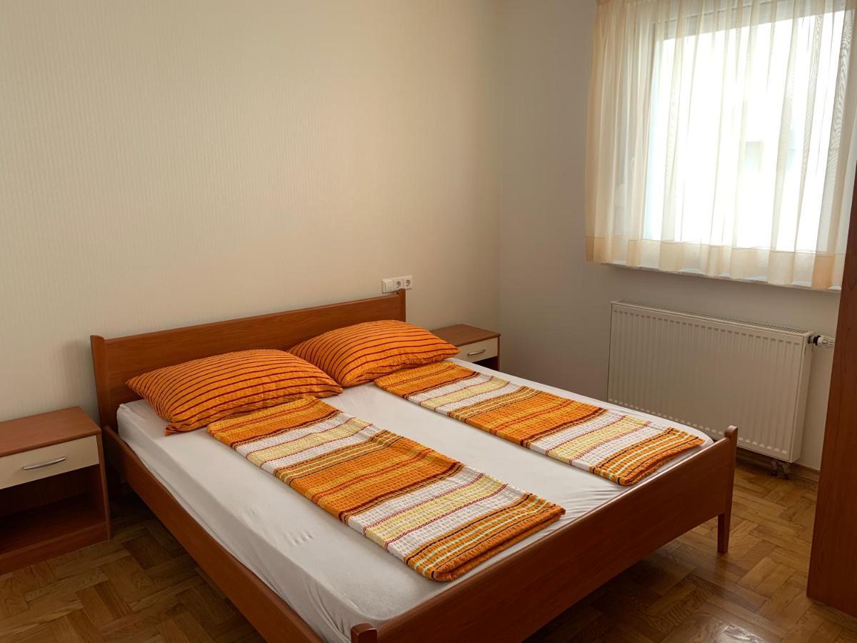 Apartments Dumancic Биоград на Мору Екстериор снимка