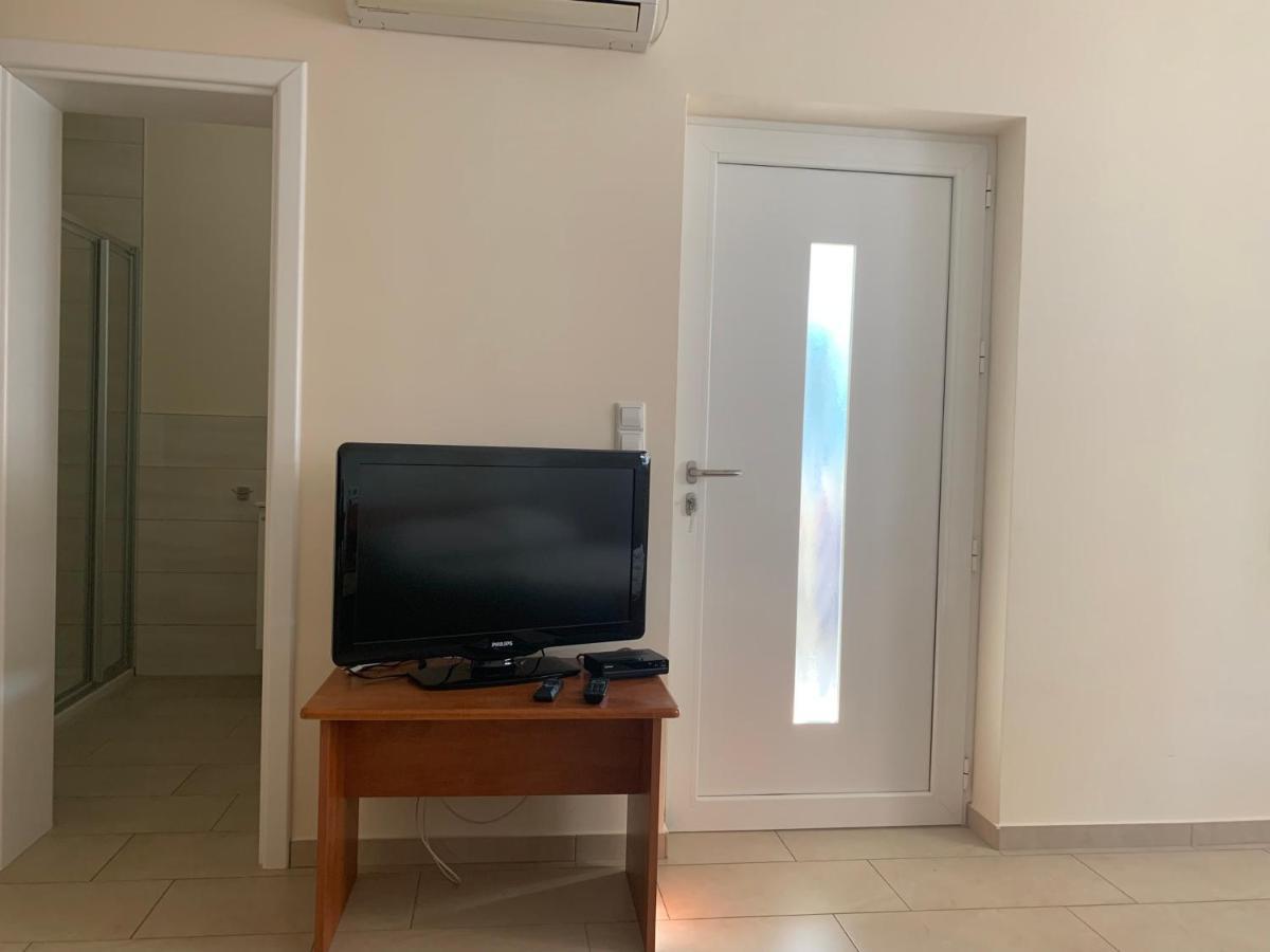 Apartments Dumancic Биоград на Мору Екстериор снимка